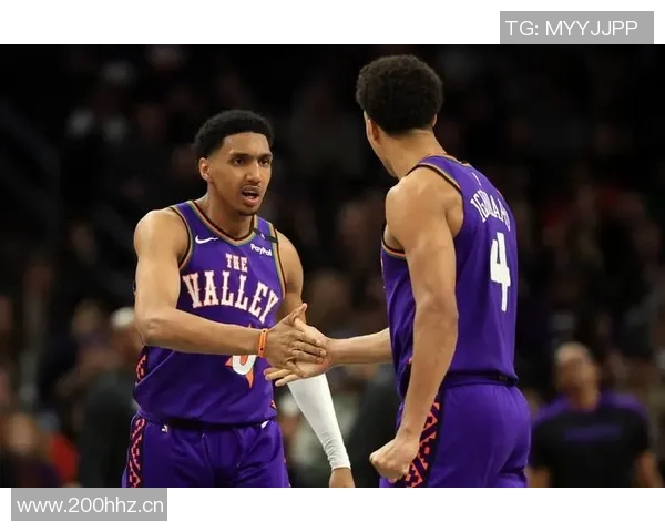 媒体人分析：上赛季依赖球星C的太阳队如何蜕变为防守强队