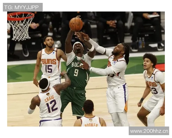 波蒂斯半场表现抢眼三分球命中率高达100贡献11分与3个篮板