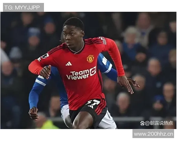 前球探分析曼联冬窗不应放走梅努和齐尔克泽的重要性与价值