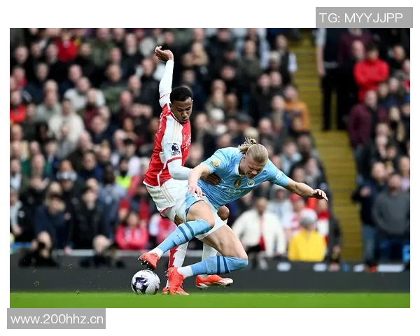 多特蒙德与汉堡上半场战成平局丘库埃梅卡错失良机卡帕尔多射门中柱