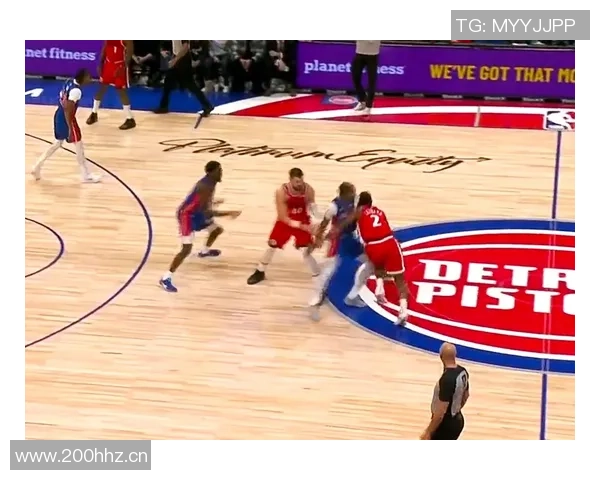 船记：若不调整阵容争冠无望莱昂纳德交易可能性仍需关注