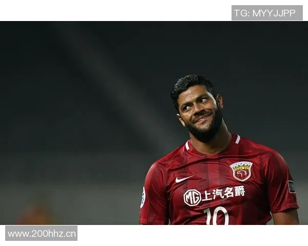 胡尔克39岁仍锋芒毕露生涯853场贡献667球海港年薪1180万创造130球佳绩